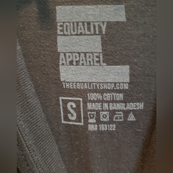 Equality Apparel NWT Message 100% Cotton Black T-shirt - Picture 2 of 4